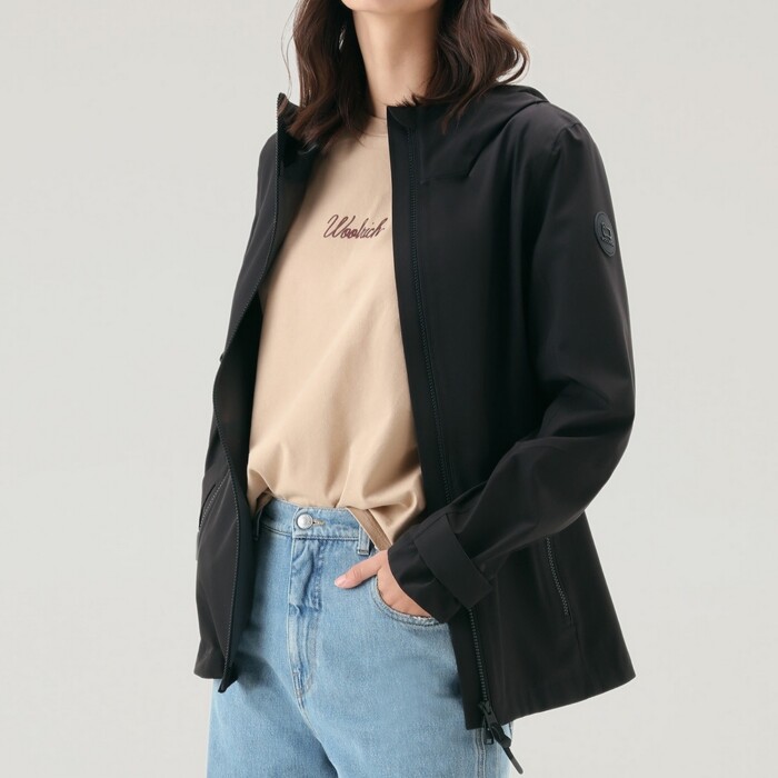Giacchetto Leavitt impermeabile con cappuccio - WOOLRICH - CFWWOU0774FRUT3342 - Nero